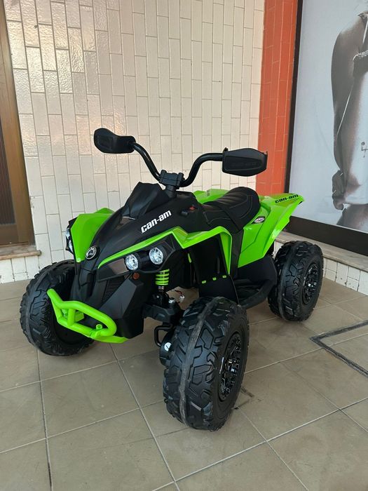 Moto 4 can am elétrica
