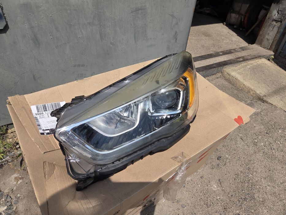 Фара  ліва Ford  Escape 2018 ​, GJ54-13W030-BG