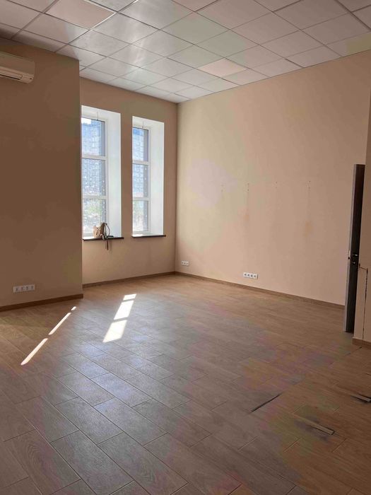 Оренда комерційного приміщення з ремонтом, центр Бучі, 37,м2