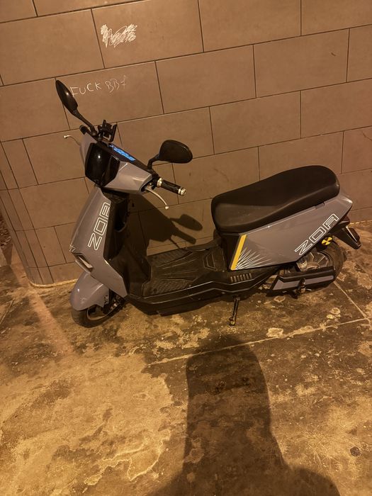 Scooter elétrica