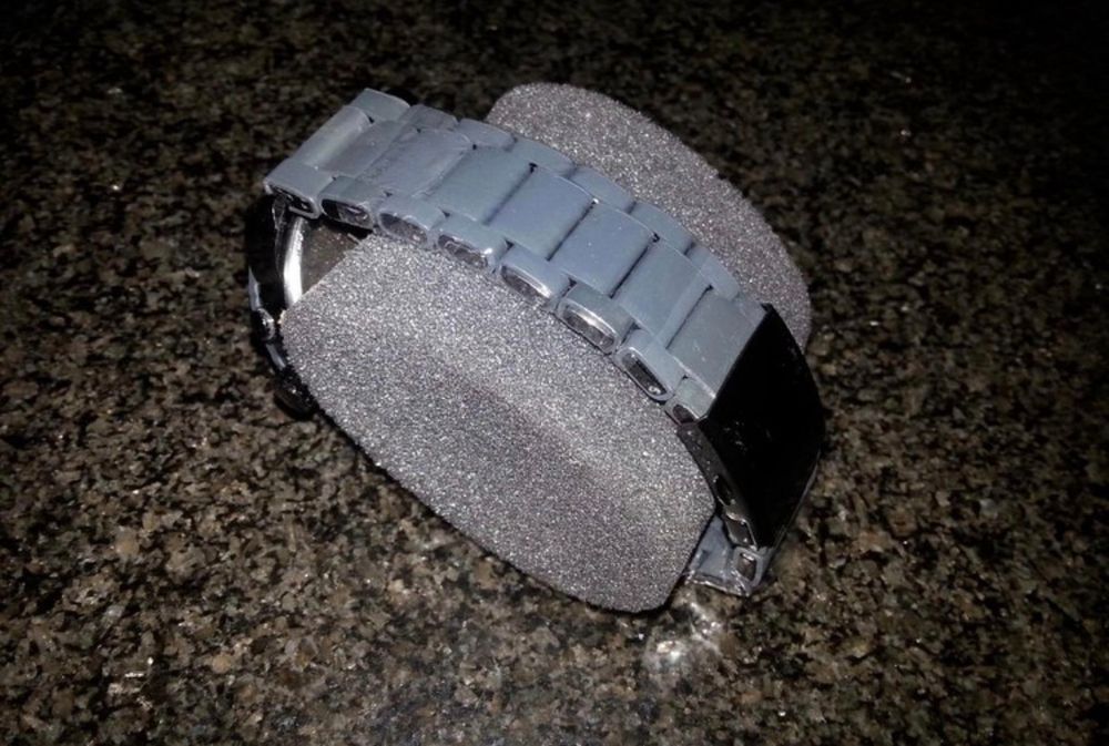 Relógio NOVO, em Caixa, Moderno, Elegante e Barato