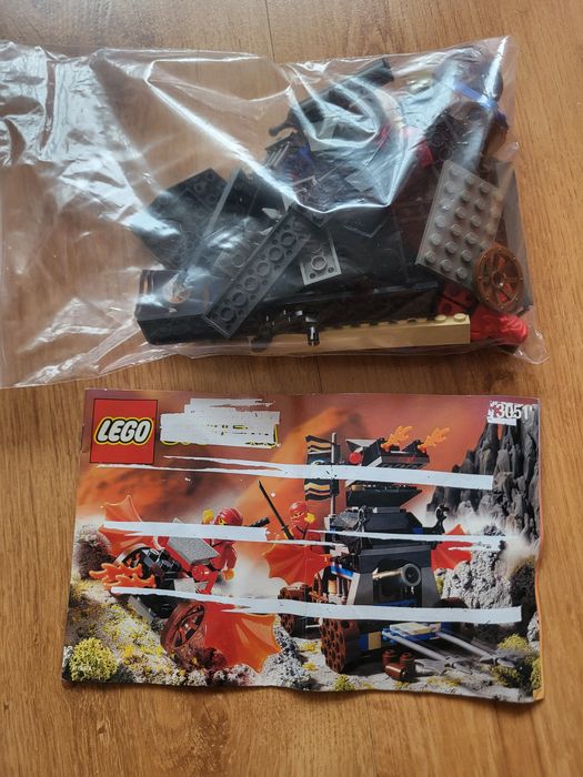 LEGO system 3051