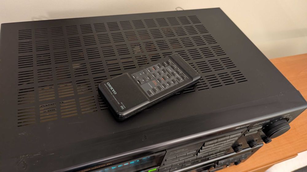 wysokiej jakości zestaw Hi-Fi stereo Onkyo - amplituner, CD, pilot