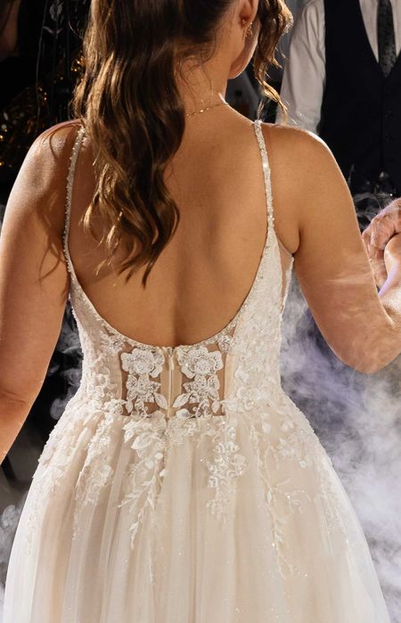 Suknia ślubna rozmiar 34/36 z długim welonem