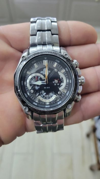 Часи Casio Edifice.