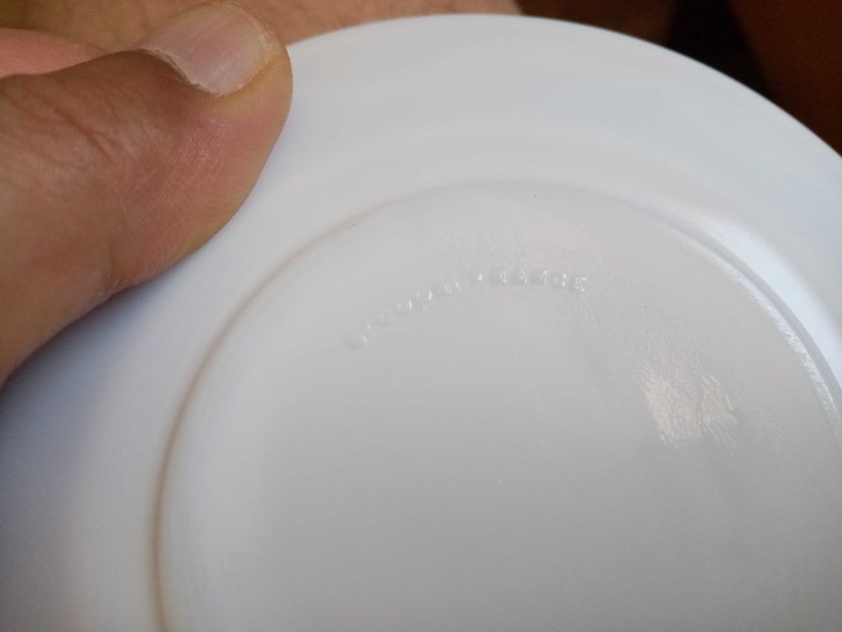 Conjunto de chávenas e pires