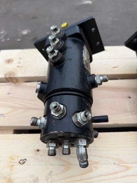 kolumna hydrauliczna do minikoparki komplet 2 szt