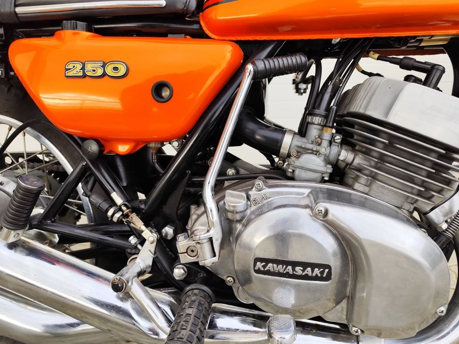 Kawasaki S1 250  primeira geração