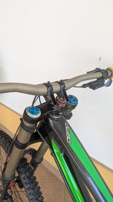 Specialized Demo 8