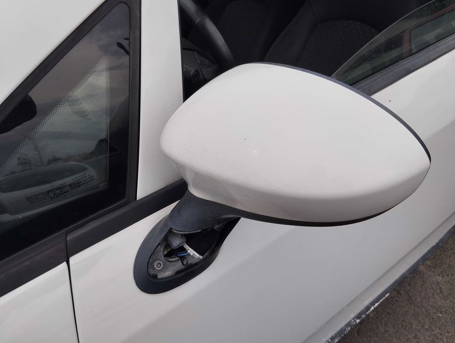 Fiat Grande-Punto 1.4i 3D 2007r.Lusterko zewnętrzne lewe.