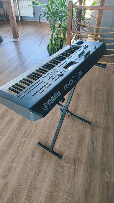 Pianino Keyboard Yamaha mox6 stan BDB, stojak, zasilacz
