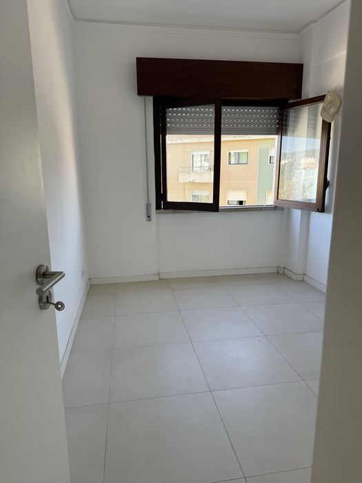 Quarto para arrendamento em setubal