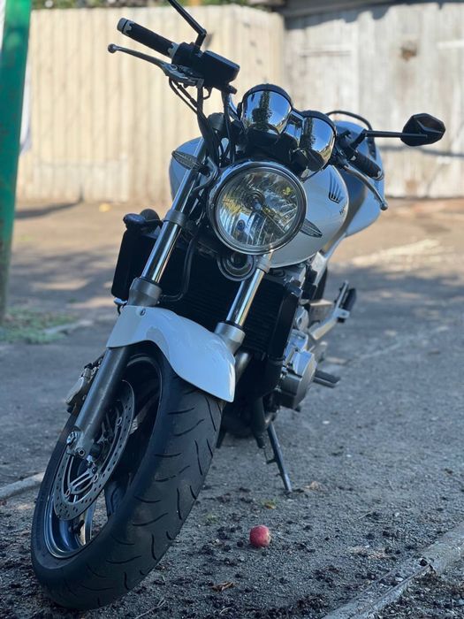 Honda hornet 600