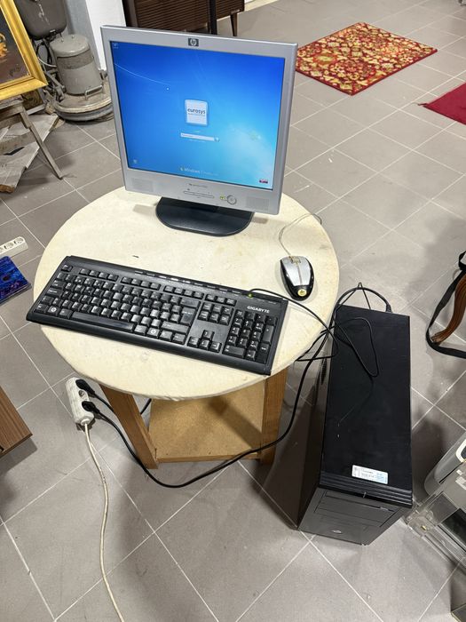 Computador Asus Antigo