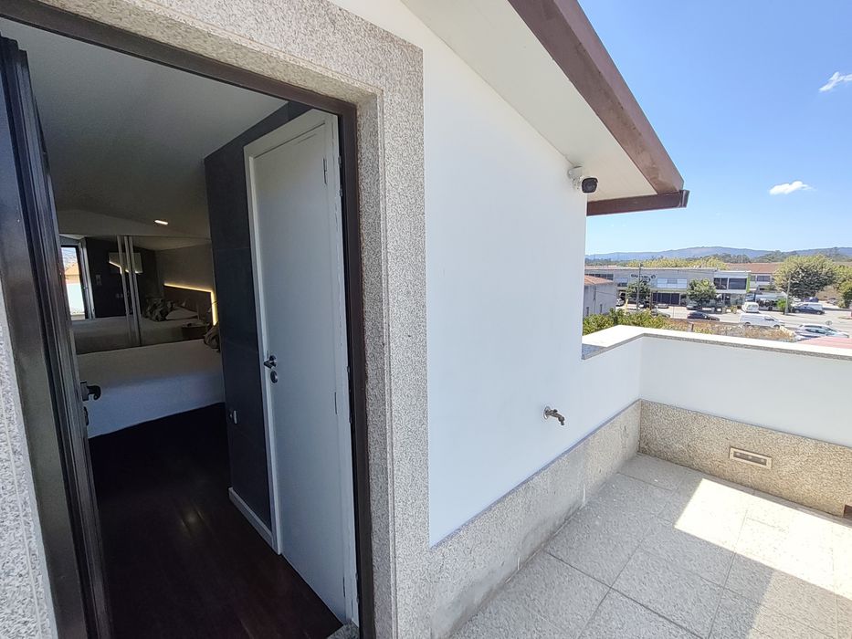 Apartamento T1 no Alívio