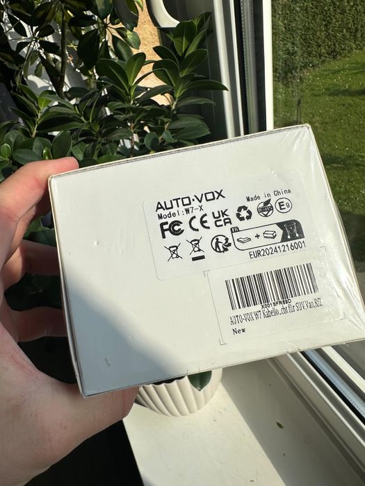 Zestaw kamery cofania AUTO-VOX W7 z cyfrową bezprzewodową kamerą