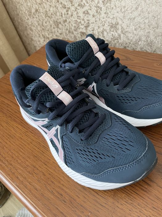 ASICS  Gel Contend жіночі кросівки (38 роз