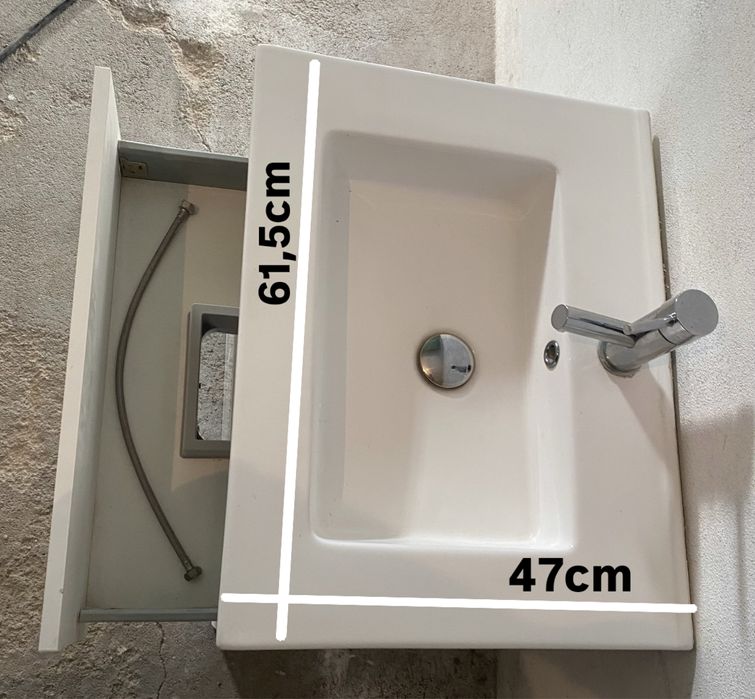 Vende-se , Armario casa de banho