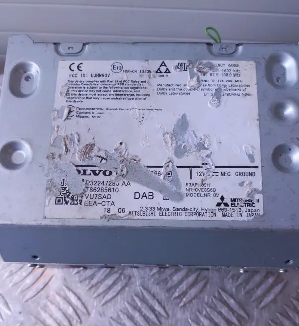 Radio Volvo V60 2.0 2018 Ref: 10R-04 13235/P32247288AA