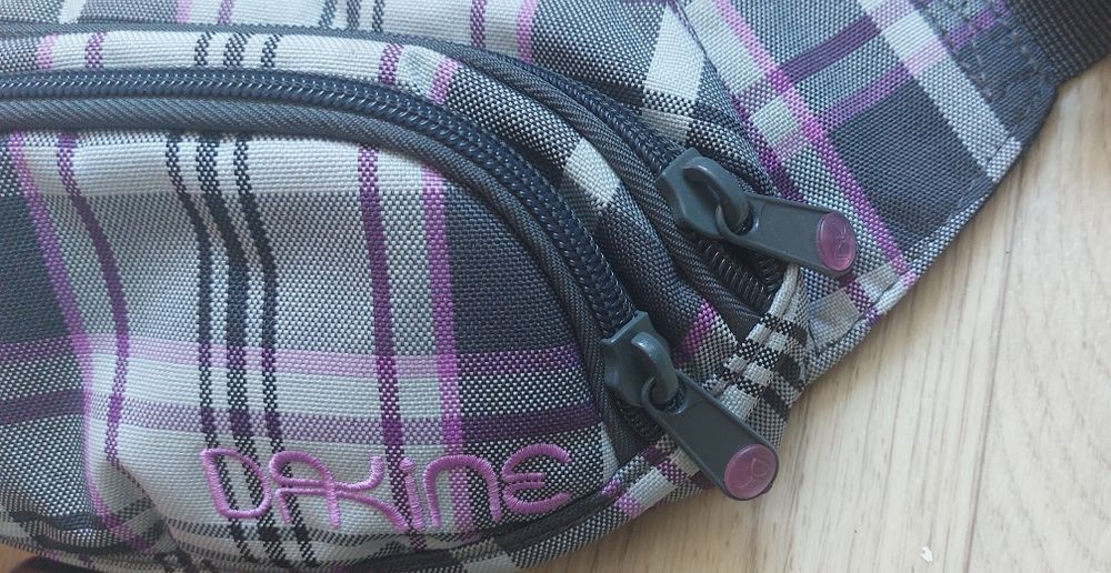 Сумка поясная б/у, бананка Dakine