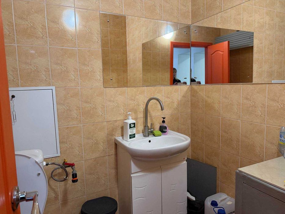 Продам офісне приміщення