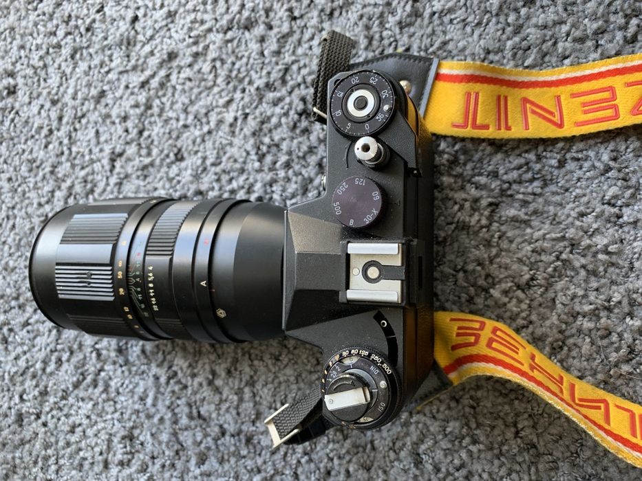Aparat Zenit ET + obiektyw Jupiter 21M + lampa