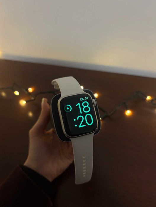 Павербанк с беспроводной быстрой зарядкой для Aplle Watch