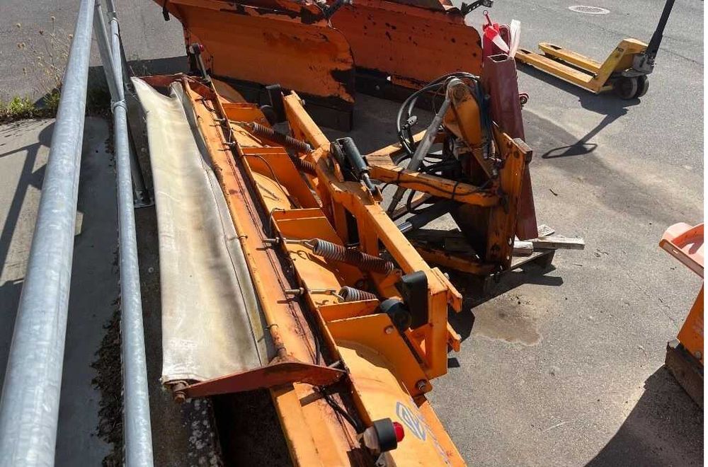 Pług do śniegu Epoke 280cm odśnieżny regulowany hydrauliczny Schmidt