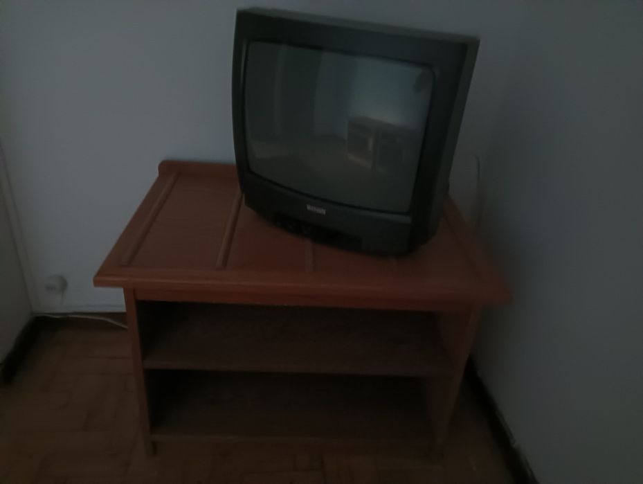 Móvel televisão ou outra finalidade - 30€