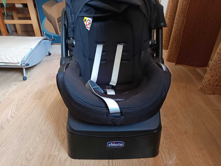 nosidełko i podstawa do samochodu Chicco