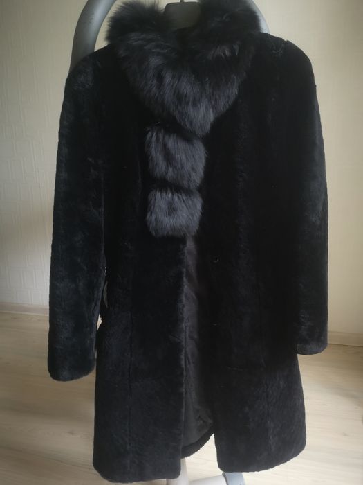 Продаётся шуба"Mykonos" из Мутона.