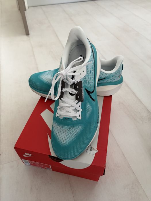 Nike Vomero 17 roz. 45 dłg. 28,5