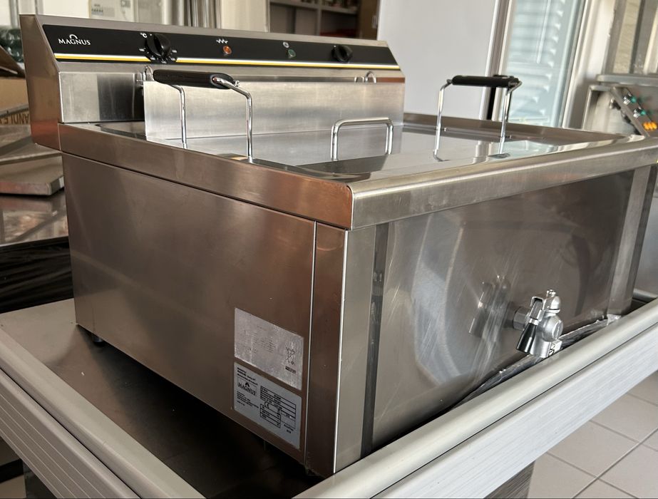 Fritadeira Industrial elétrica 20 Litros SEMI-NOVA