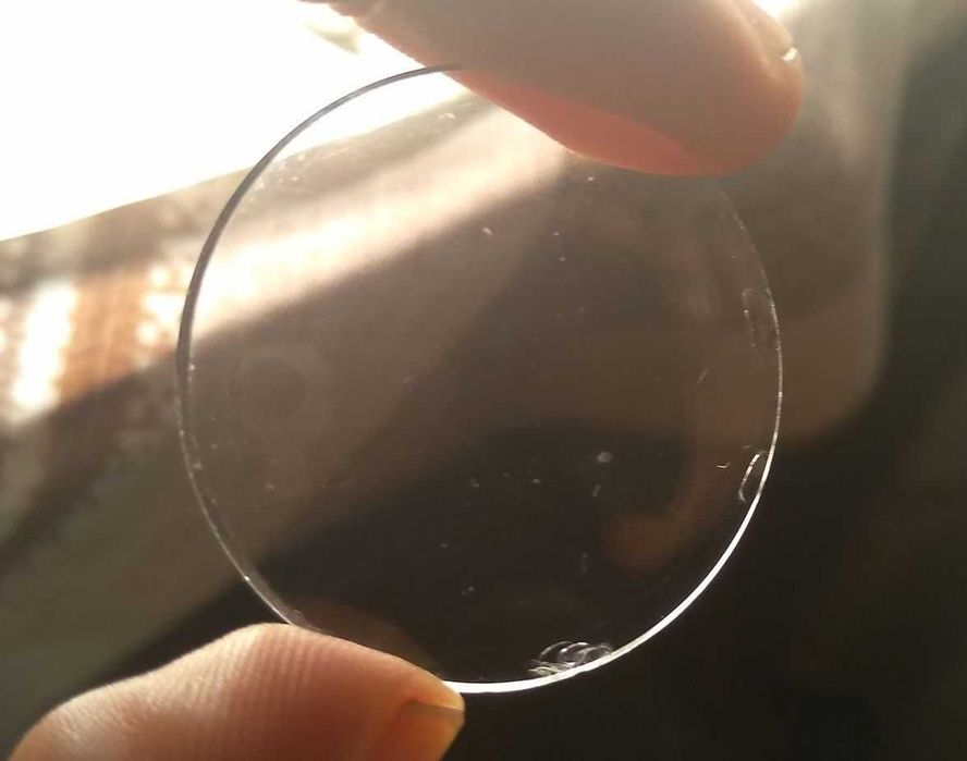 Невеликий срібний декоративний циліндрик