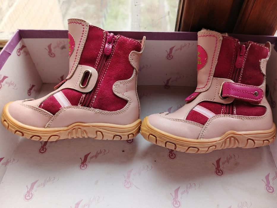 Чобітки для дівчинки