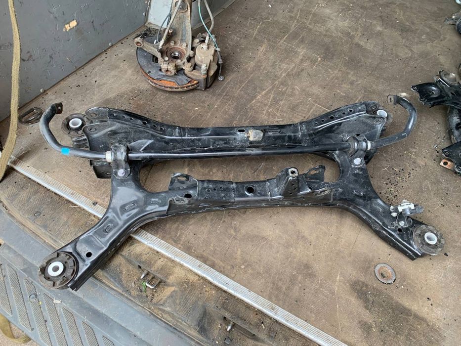 Toyota camry 70 задний подрамник, lexus es задняя балка