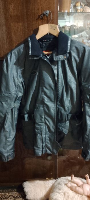 Мото куртка женская