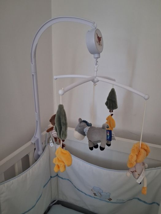 Brinquedo para berço
