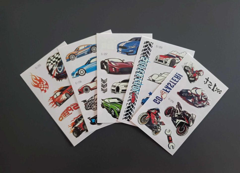 Tatuaże dziecięce SAMOCHODY WYSCIGOWE 5 arkusz świecące