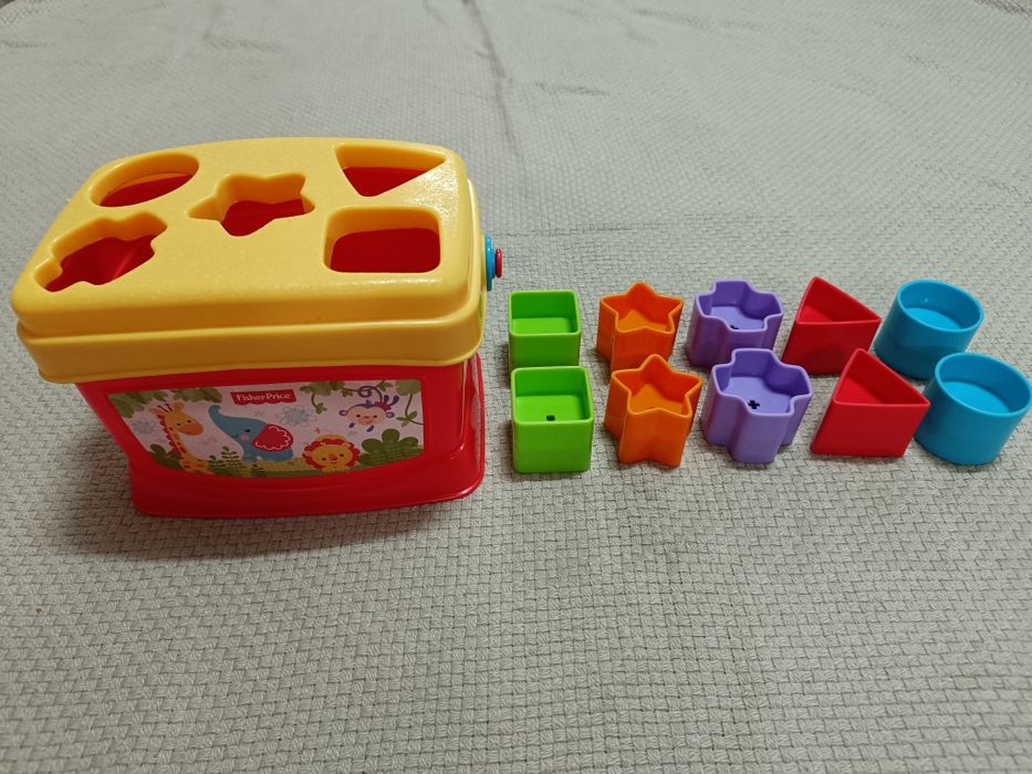 3 Conjuntos de Blocos Infantis de Formas e Cores Diferentes