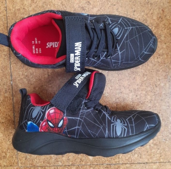 Tennis marvel Novos