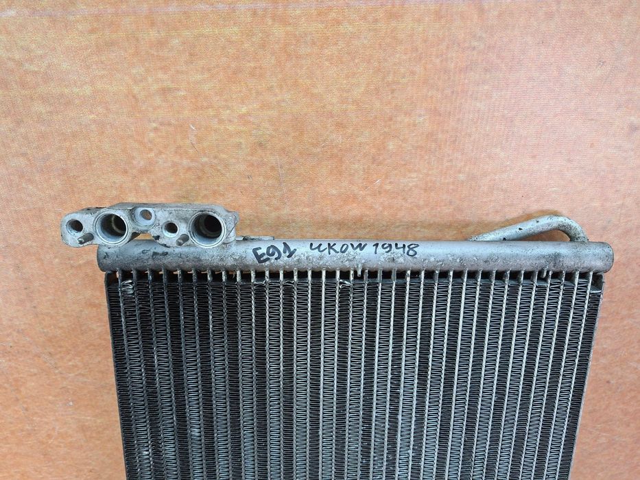 BMW 3 E90 E91 04-11 Радиатор конденсатор кондиционера 64539229021