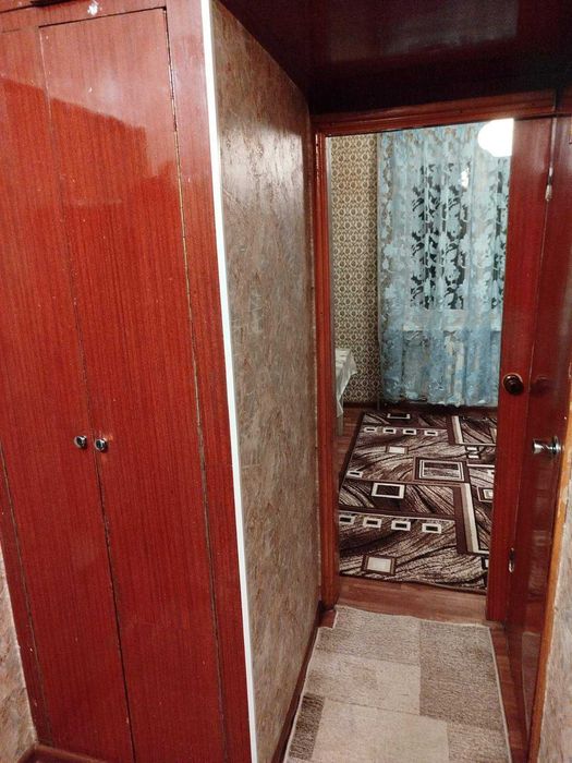 одно\двух к.кв-ра=-Котовского-газ-2 дивана-место для авто.-где нужно.