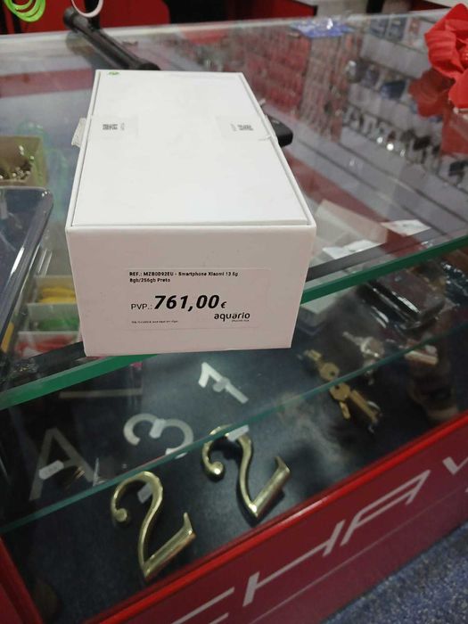 Xiaomi 13 usado mas como novo. 350€