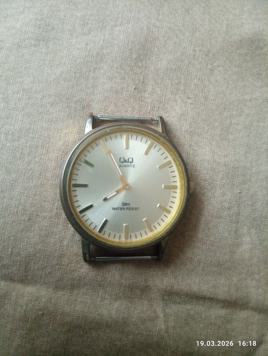 Продаю наручний годинник