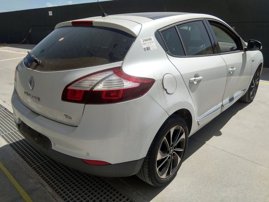 RENAULT MEGANE III Hatchback - 2015 - Para Peças