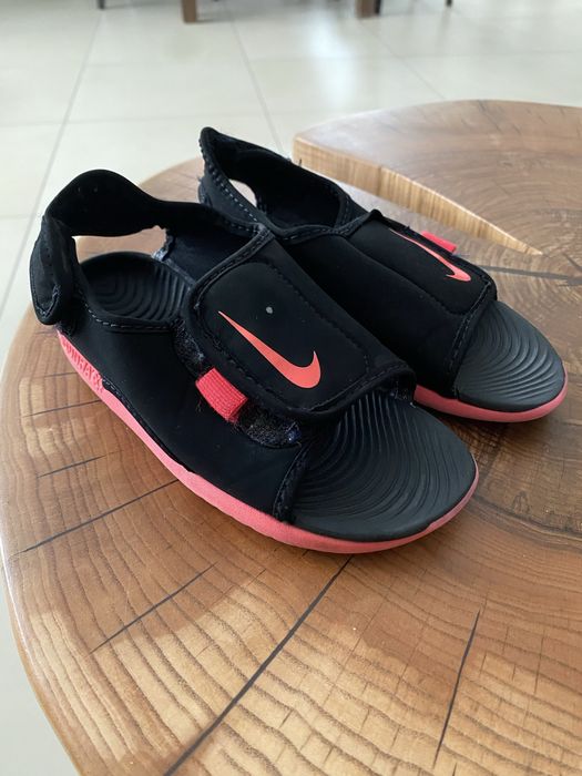 Sandałki dziecięce NIKE rozm. 27