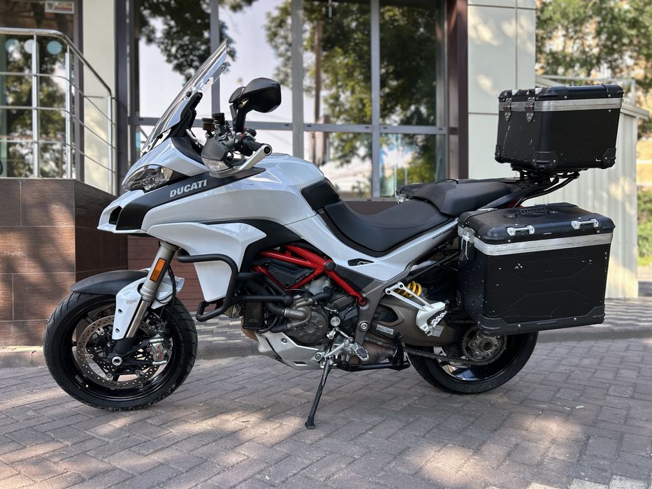Мотоцикл Ducati Multistrada 1200S 2015 рік