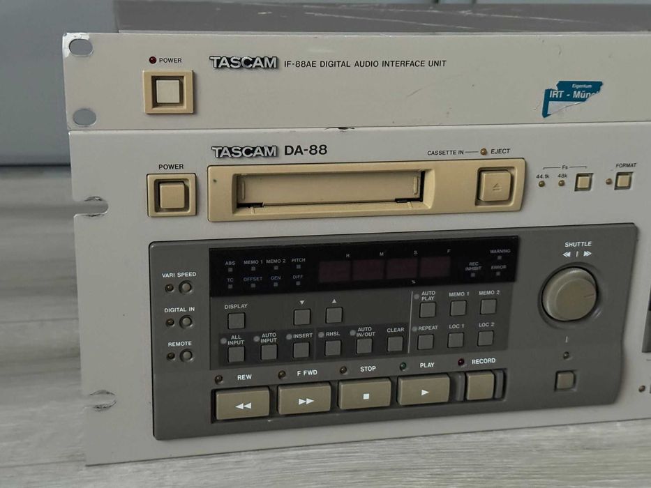 Magnetofon cyfrowy Mikser Tascam DA-88 + Interfejs IF-88AE Unikat