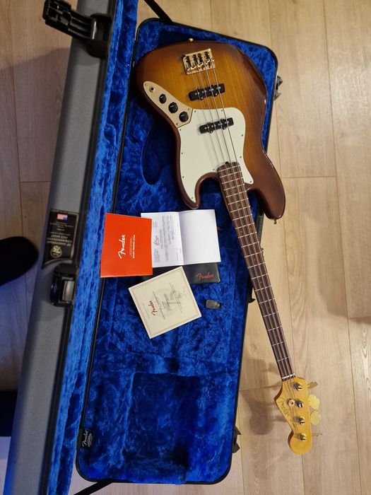 Gitara basowa Fender